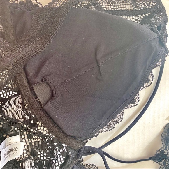 High Neck Bralette by Dynamic Seamless Apparels - Picture 9 of 16